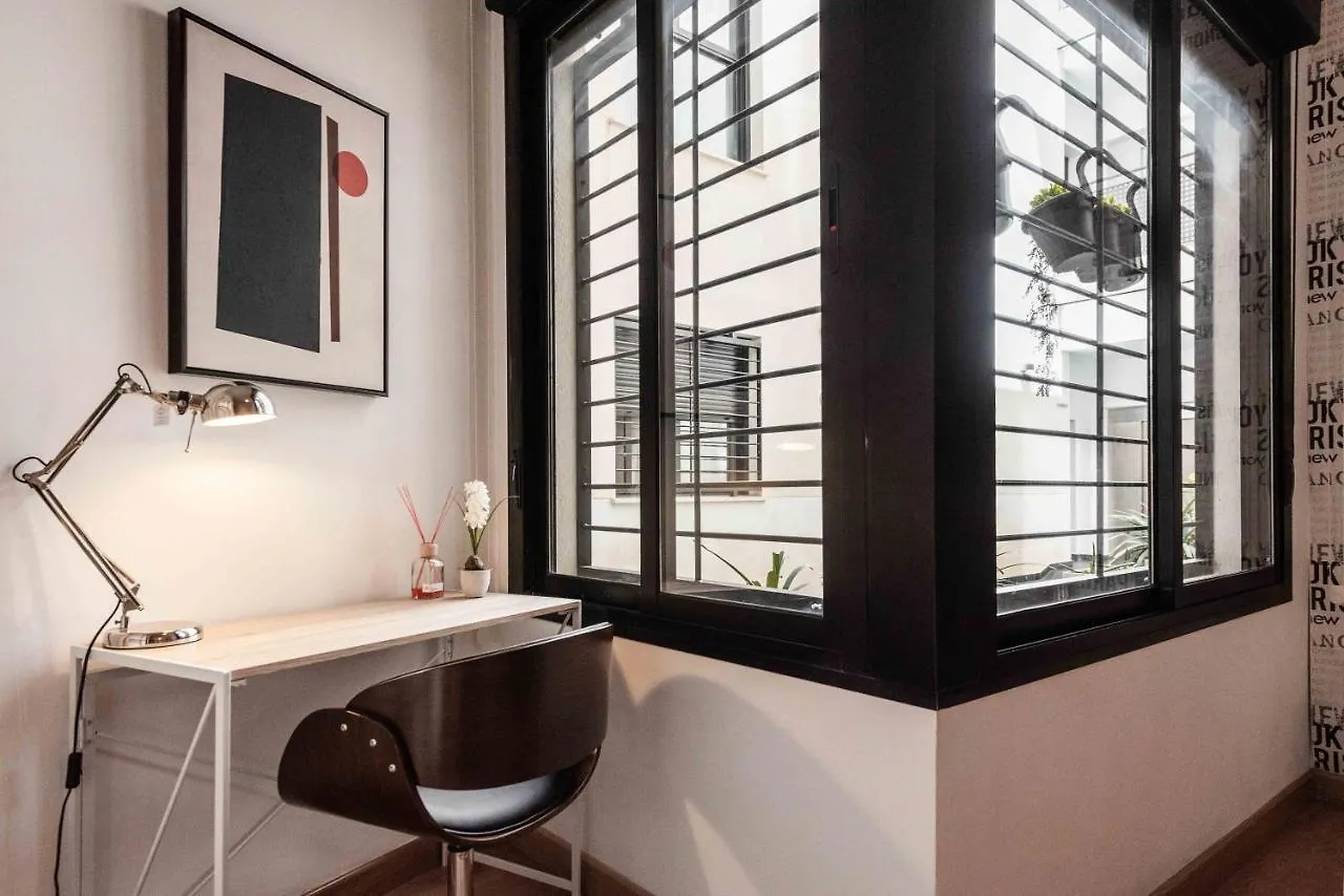 Апартаменты Urbanchicmalaga Historic Centre Free Parking Rooftop Pool Малага