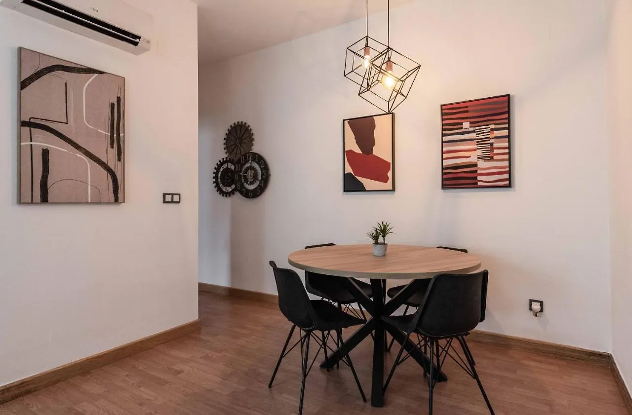 Апартаменты Urbanchicmalaga Historic Centre Free Parking Rooftop Pool  Малага